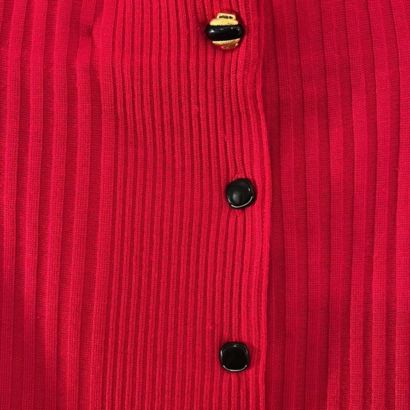 Italian Style Red Knit Skirt - Picture 3 of 7